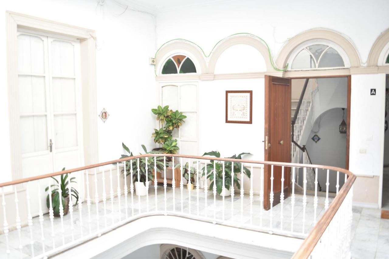 Apartamentos Veedor Cadiz Exterior photo